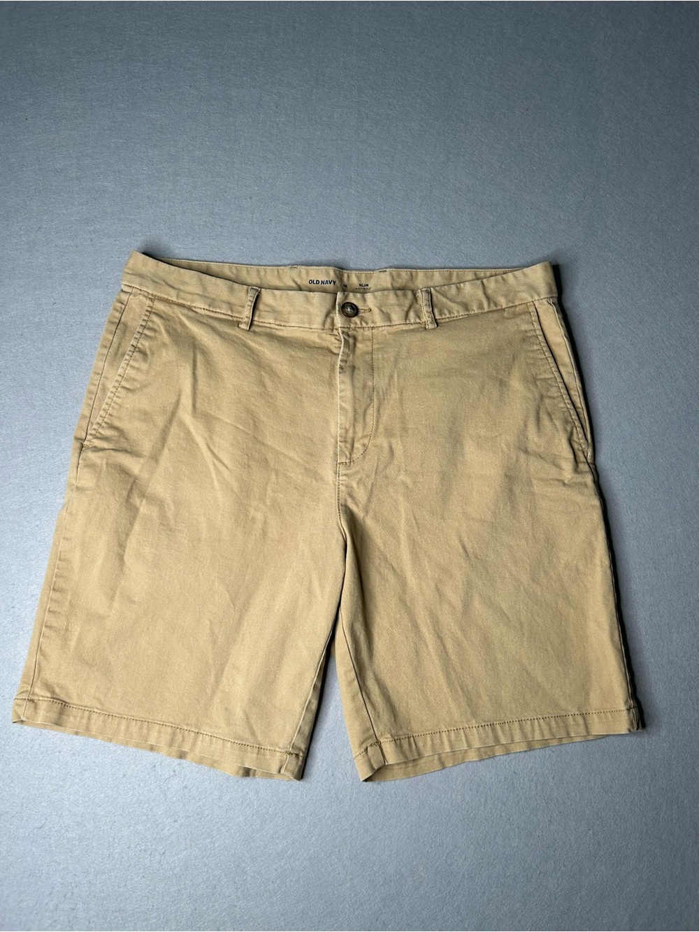 Old Navy Slim Built-In Flex Mens Tan Khaki Flat Front Chino Shorts Size 38